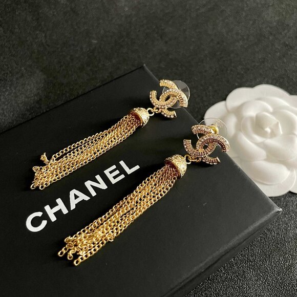 Chanel Earrings - Picture 5 of 7